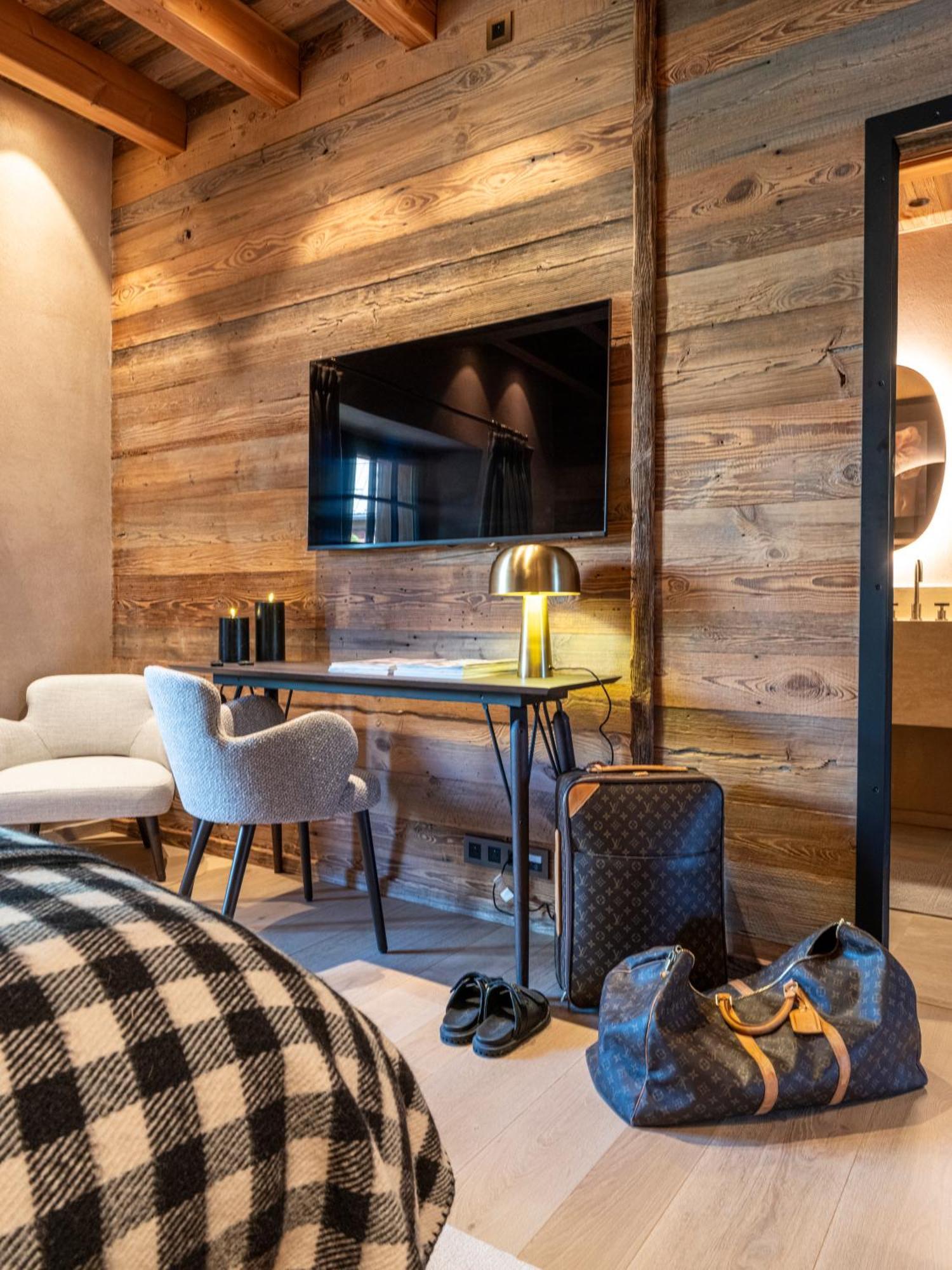 Superbe Ferme Renovee En Chalet De Luxe En Pleine Nature บาร์เซอลอนเน็ต ภายนอก รูปภาพ